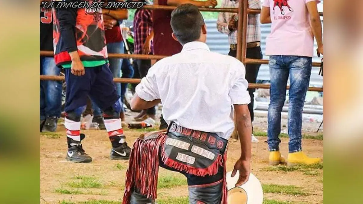 niño de oro muere tras ser pisado por un toro en pleno jaripeo